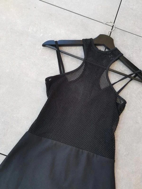 Sukienka midi mała czarna z siatką Missguided S 36