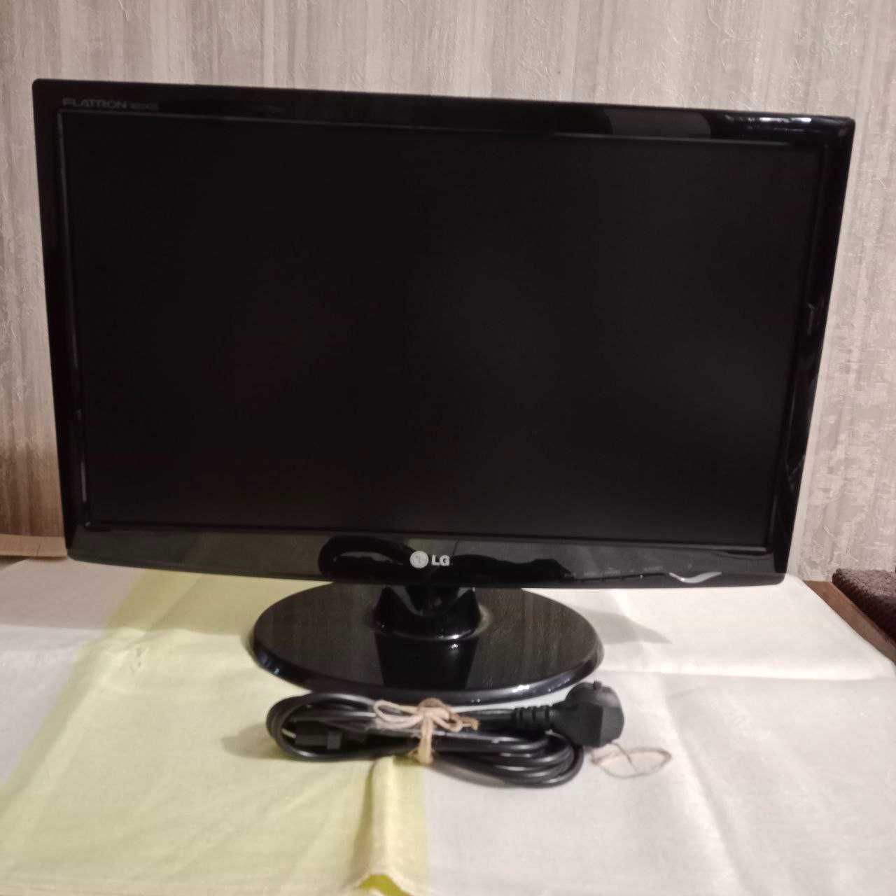 Продам монитор LG FLATRON W2243S-PF