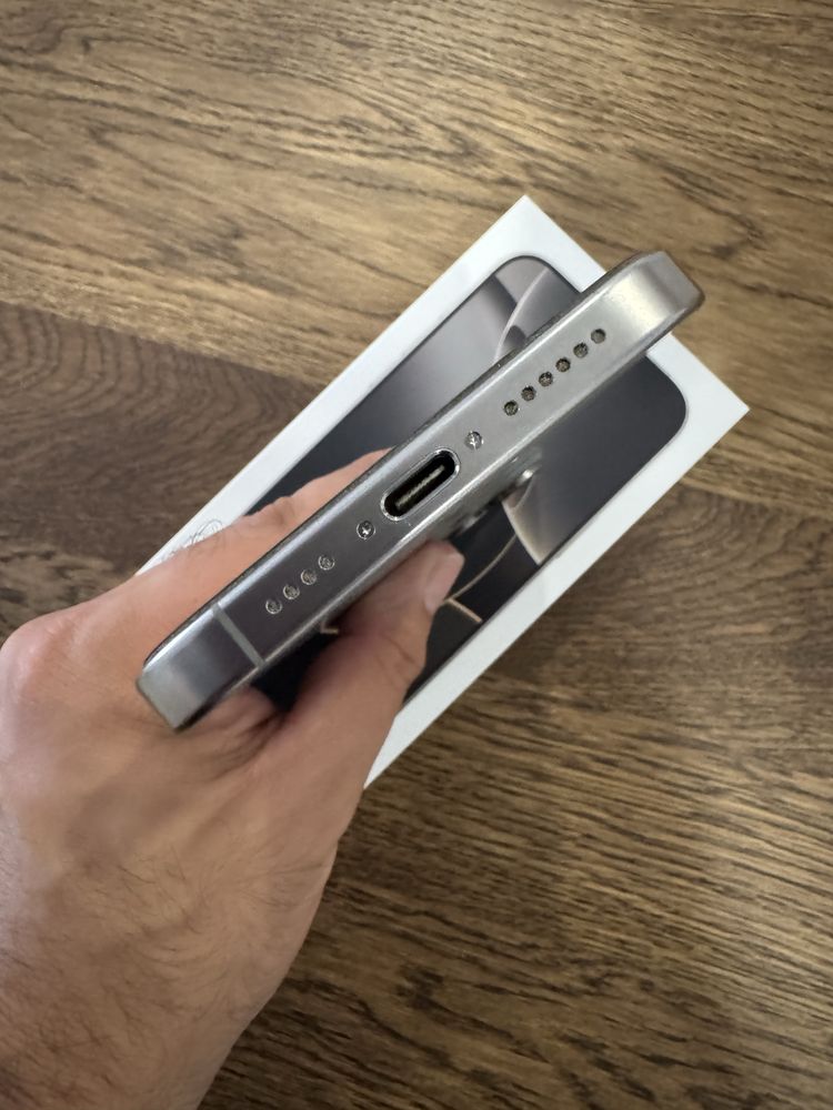 iPhone 16 Pro Max, Natural Titanium 256gb