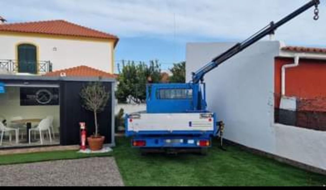 Aluguer Carrinha com Grua