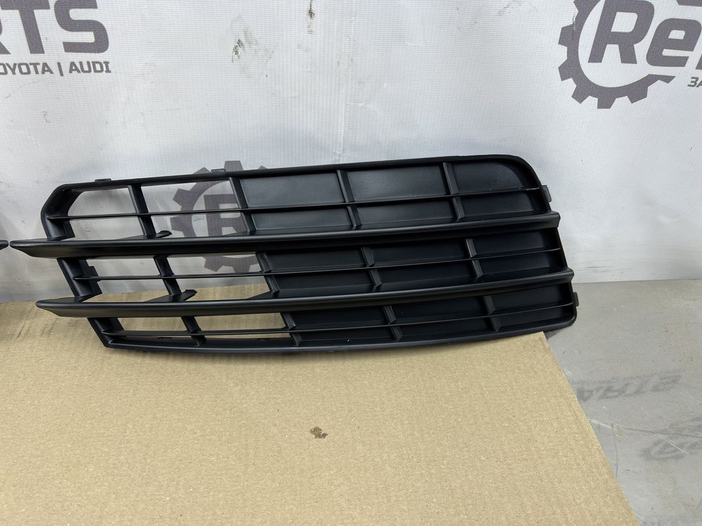 Решітки решітка бампера Audi A7 Ауди А6 А7 4G8