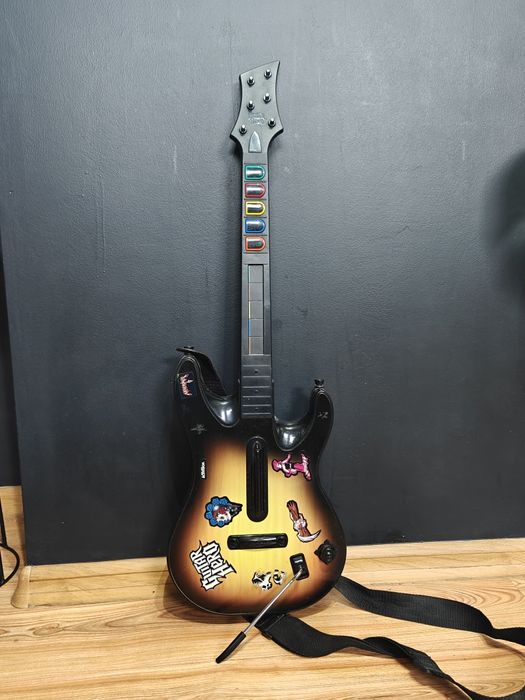Guitar Hero World Tour - Gitara bezprzewodowa akcesorium do gry