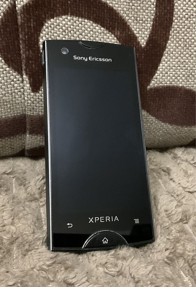 Sony Ericsson Xperia Ray ST 18i