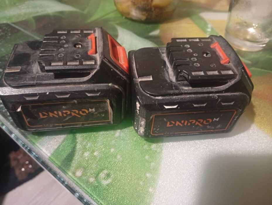 Батарея Дніпро м, акумулятор