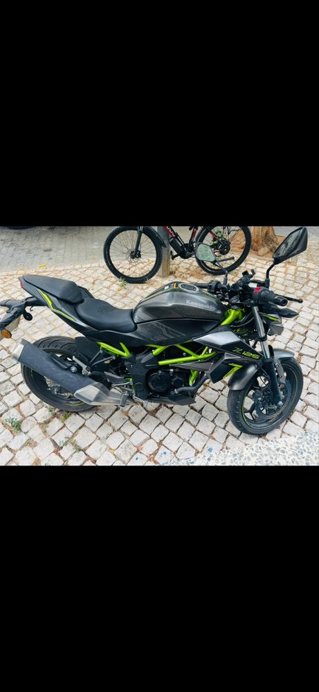 Kawasaki Z125  com 10 meses e 6000 km