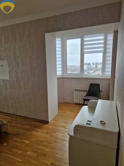 Продам 2 кімнатну кв-ру на вул. Сахарова !