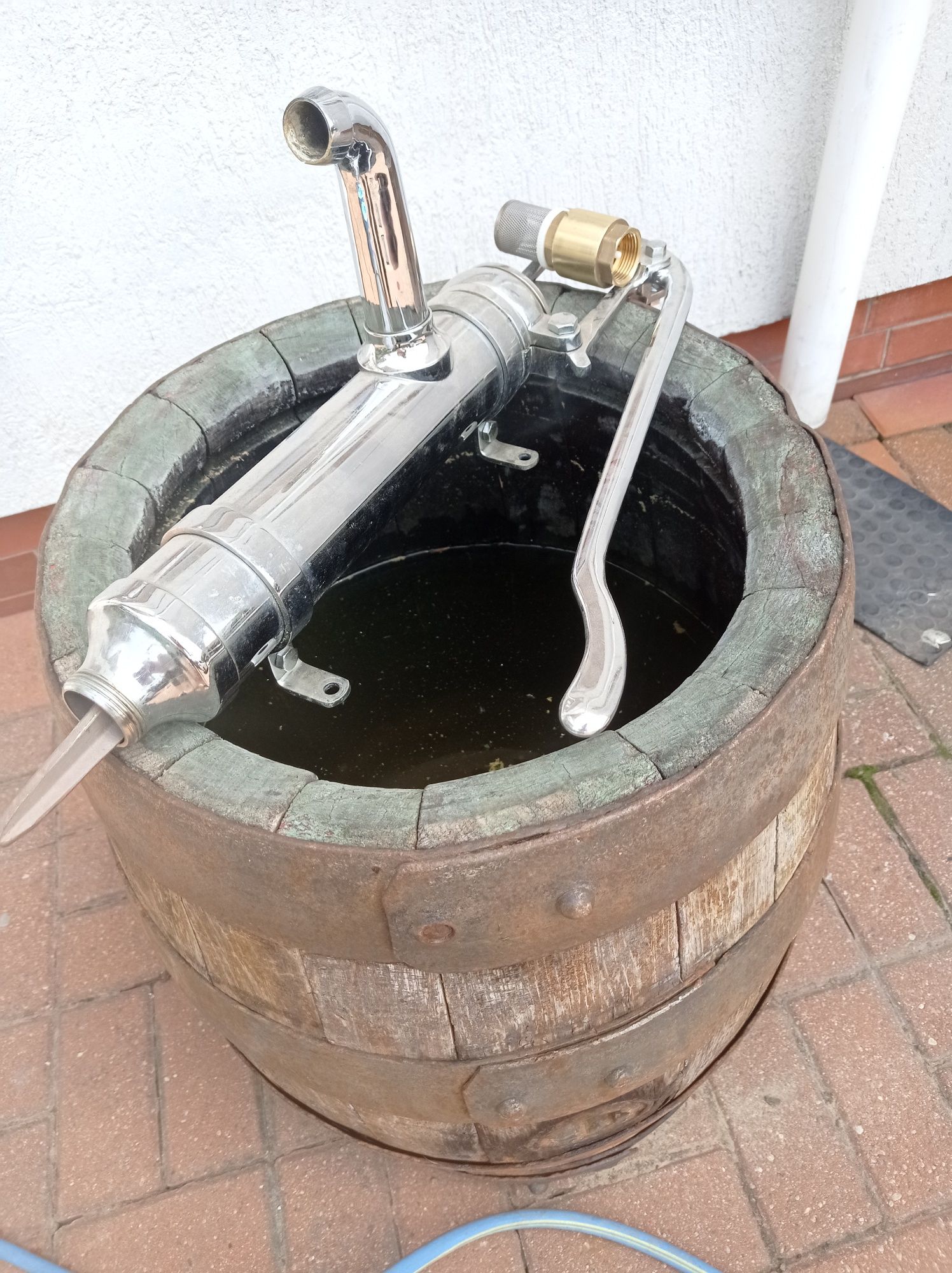 Pompa ręczna do wody z zaworem zwrotnym