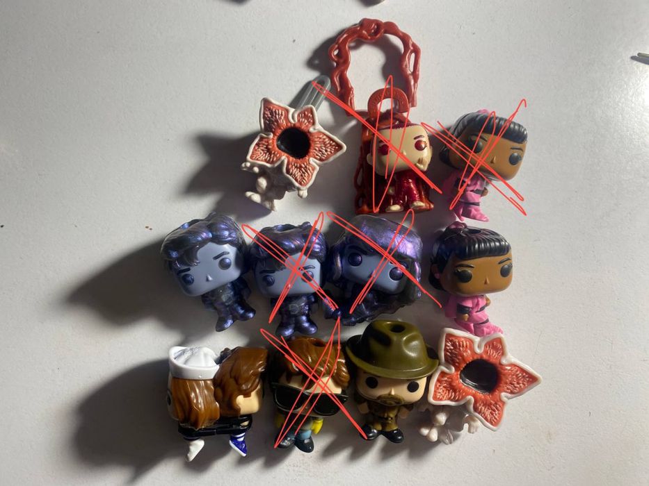 Фігурки з kinder joy дивні дива