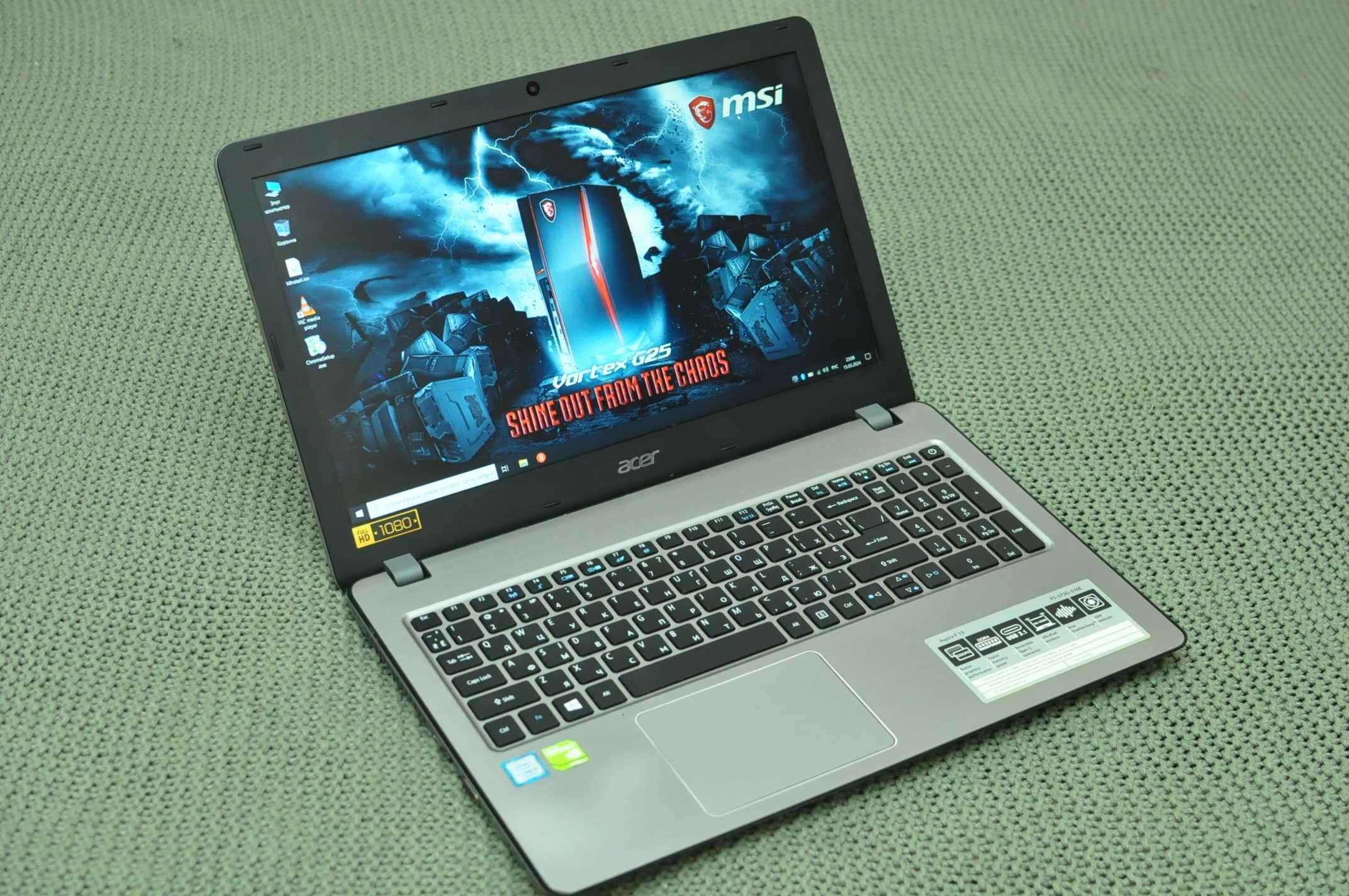 Игровой ноутбук Acer F5 (Core i5/8Gb DDR4/1Tb/GeForce 940MX-2Gb)