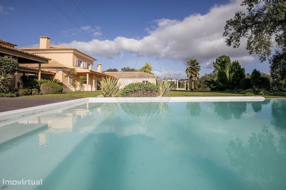 Moradia T4 para venda