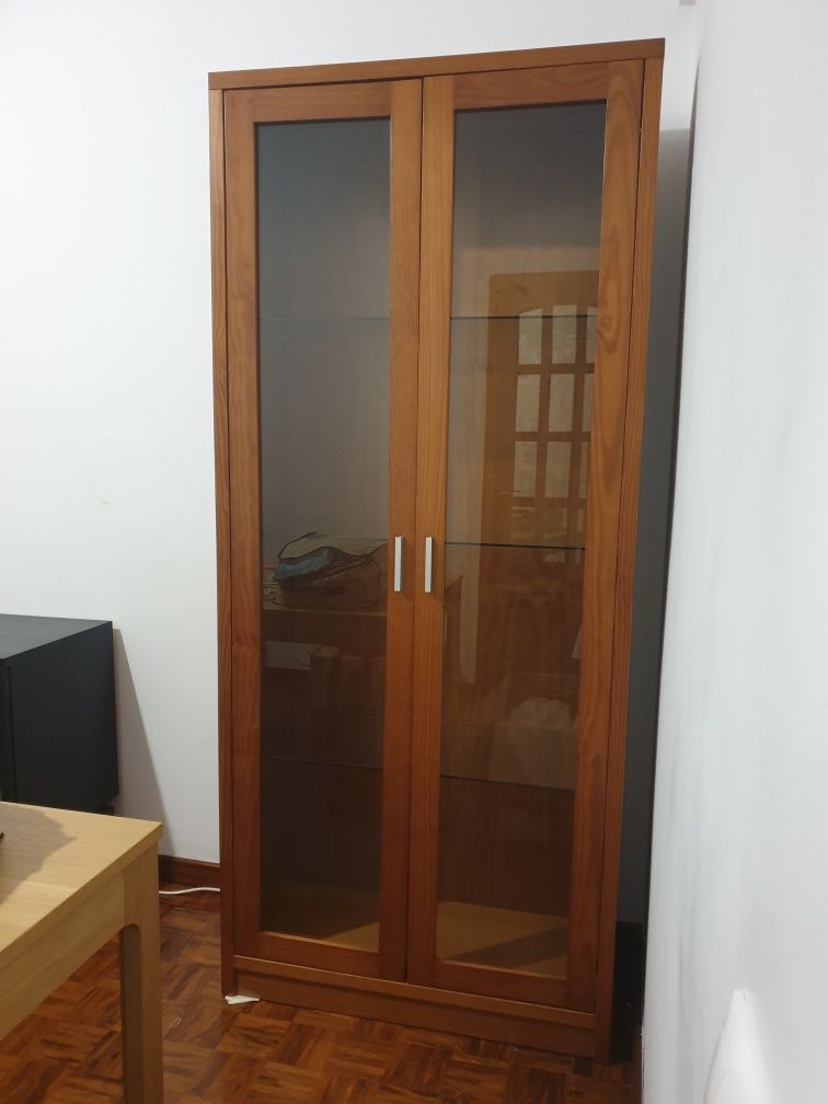 Conjunto de móveis de sala em pinho mel