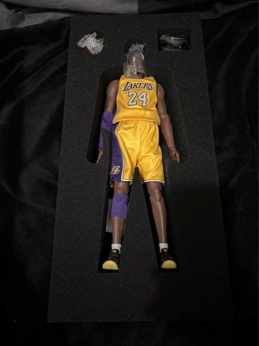 Figura Enterbay NBA kobe Bryant 24