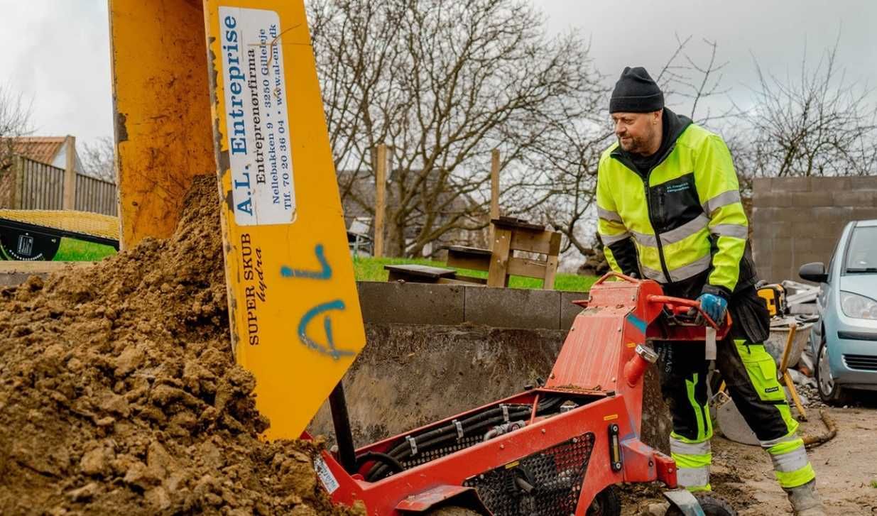 Wypożyczalnia Wozidło kołowe spalinowe Taczka spalinowa Wynajem