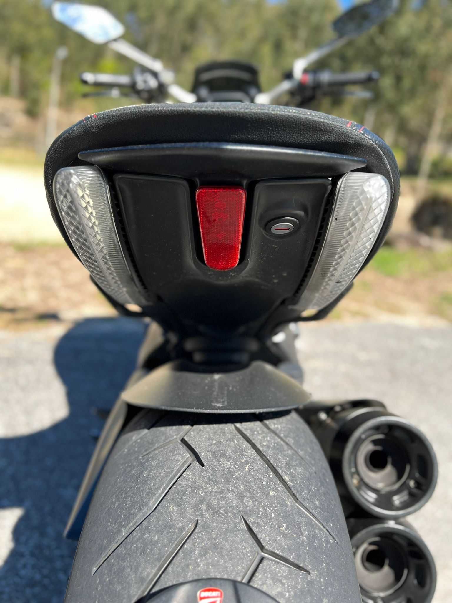 Ducati diavel 10900€