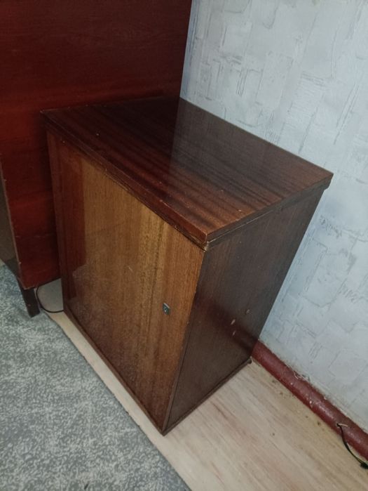 Швейная машина ЧАЙКА-lll б/у, в хорошем состоянии.