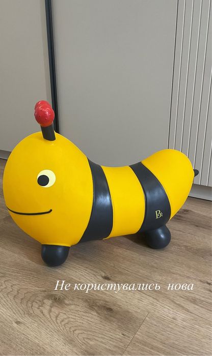 Іграшка  Battat бджілка нова
