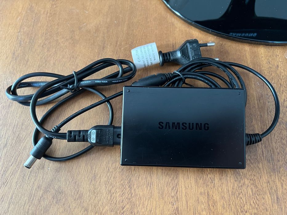 Monitor Samsung S22B150N — Como novo