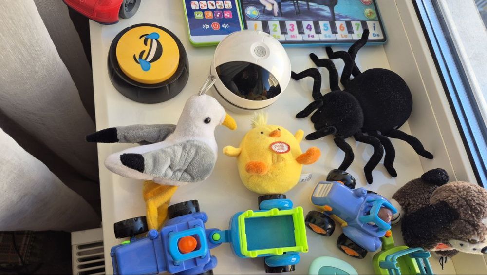 Лот іграшок, ціна за все