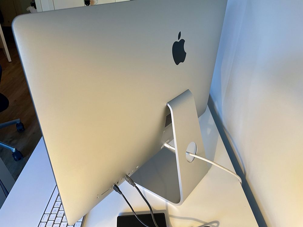 iMac 27 (Retina 5k) 24GB RAM, 4Ghz Intel i7, SSD 1TB