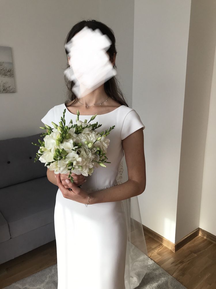 Suknia ślubna minimalistyczna rybka syrenka prosta afrodyta vega 34 xs