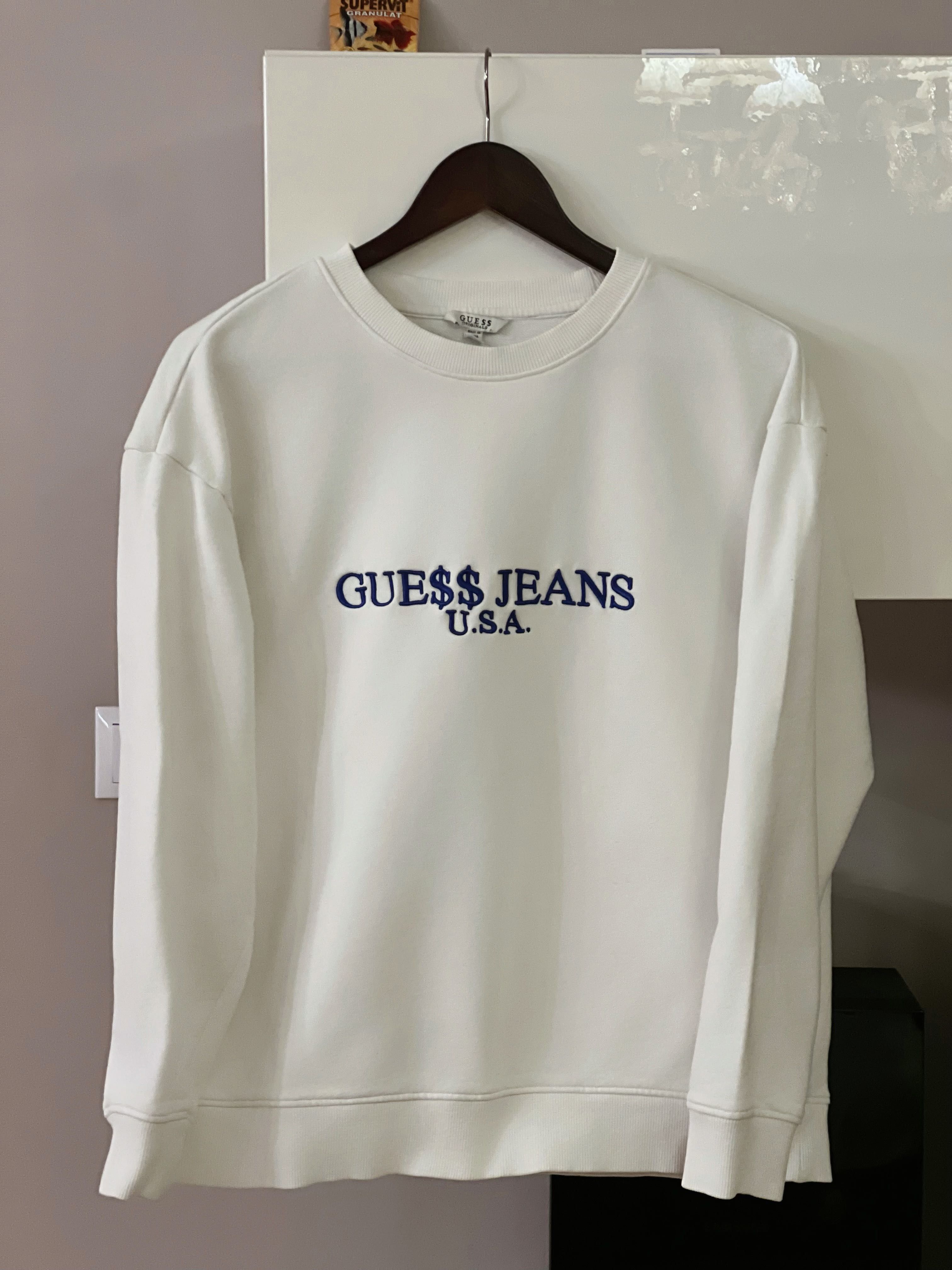 Biały sweter Guess Guess