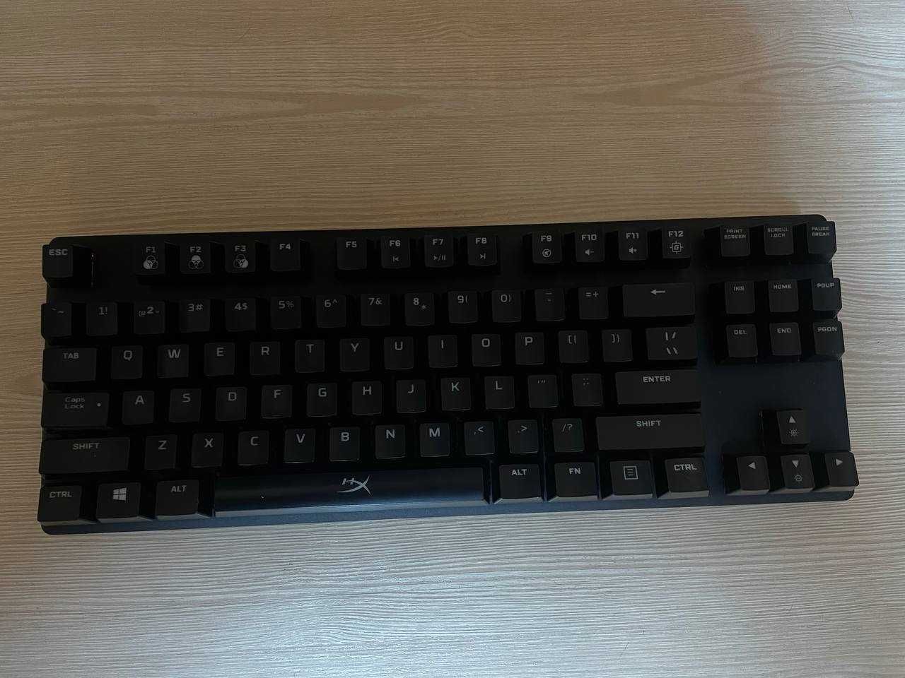 Топовая механическая клавиатура 
HyperX Alloy Origins Core Cherry Red