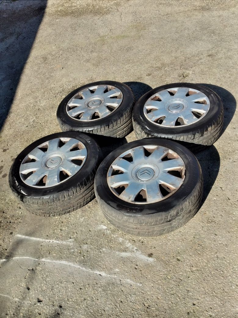 Conjunto Jantes R16 C/Tampōes Citroén C4 Ano 2006 Com Pneus 205/55 R16