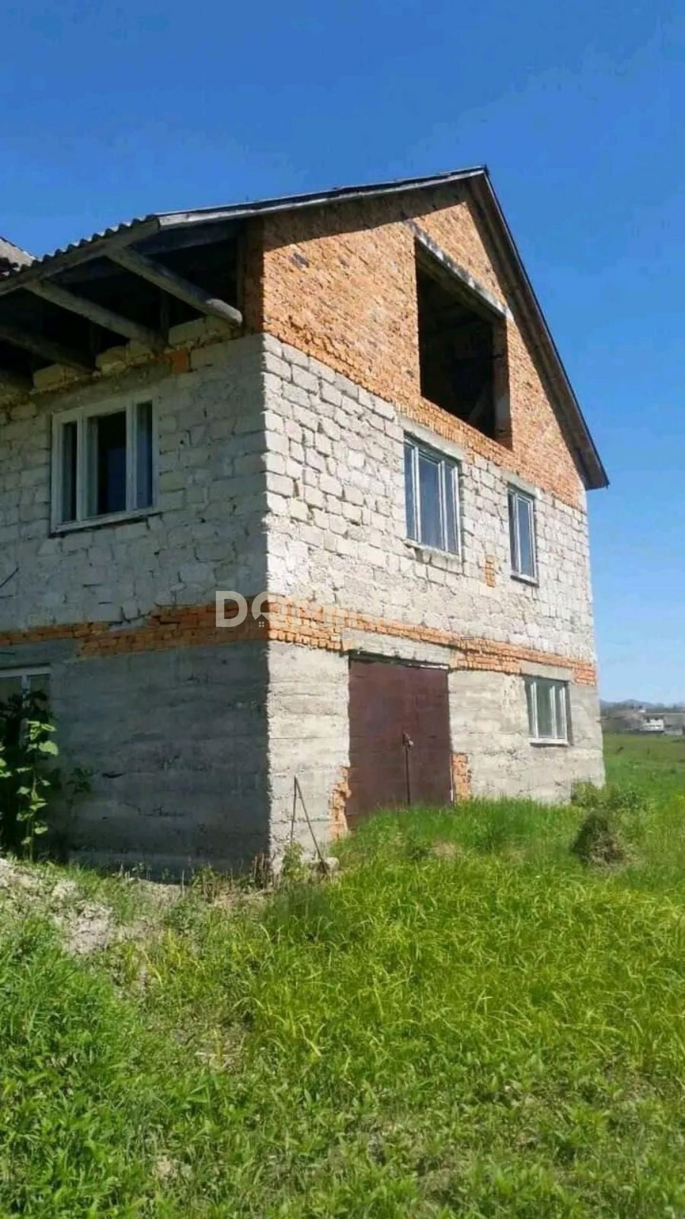 Продається новобудова у с. Нанково