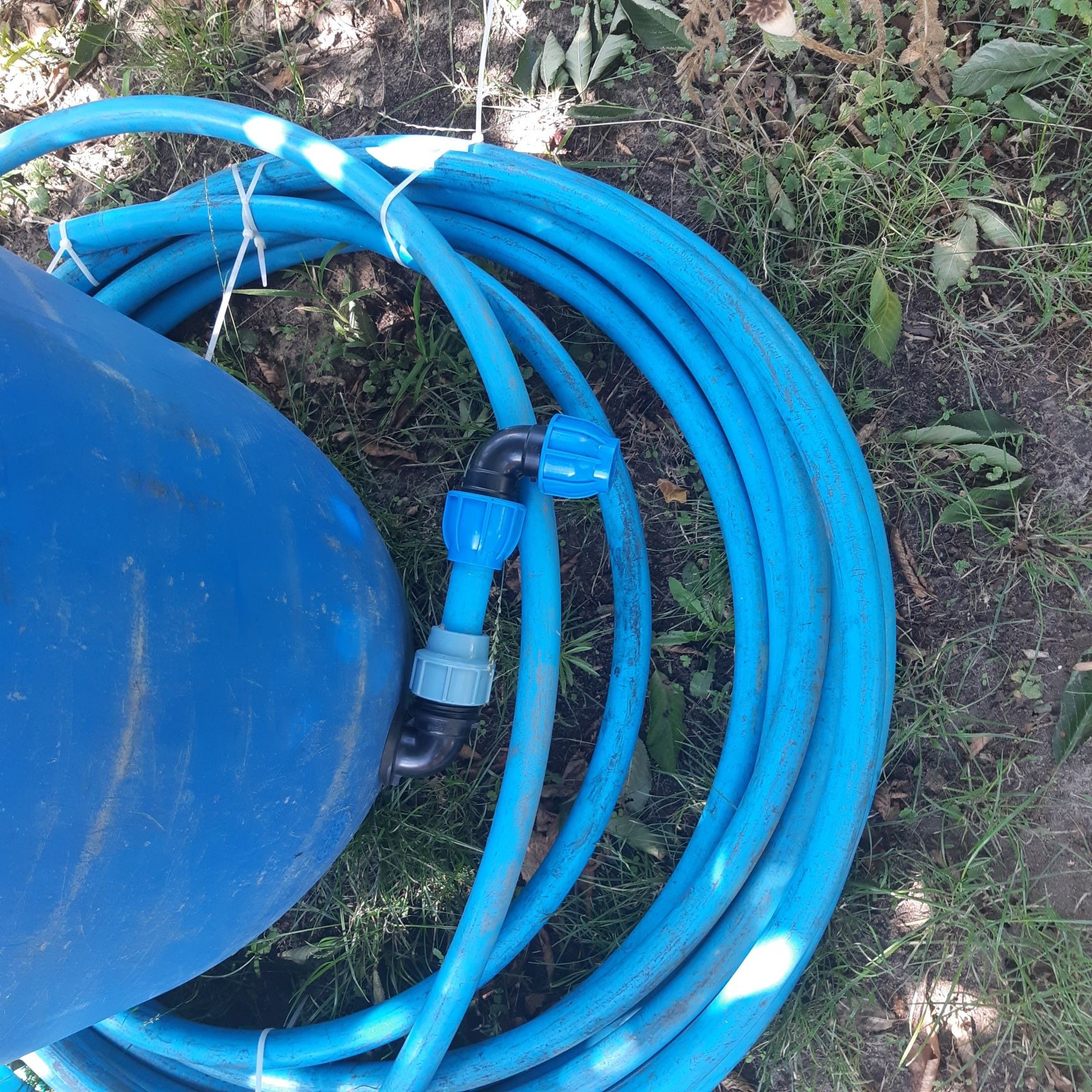 Deszczówkę beczka 120l i rura 25metrow