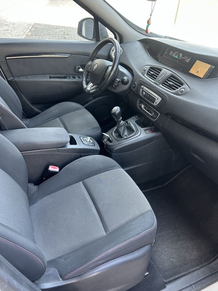 Renault Grand Scenic III Fase II 1.6 DCI SS 2013