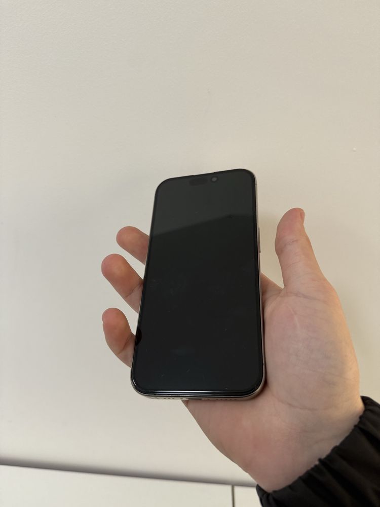 USED Apple iPhone 15 Pro 128Gb. ( Natural Titanium )