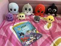 Conjunto peluches + livro Bando do Mar