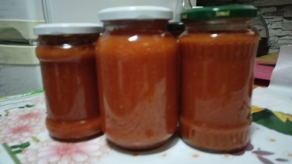 Sos z pomidorowo warzywny