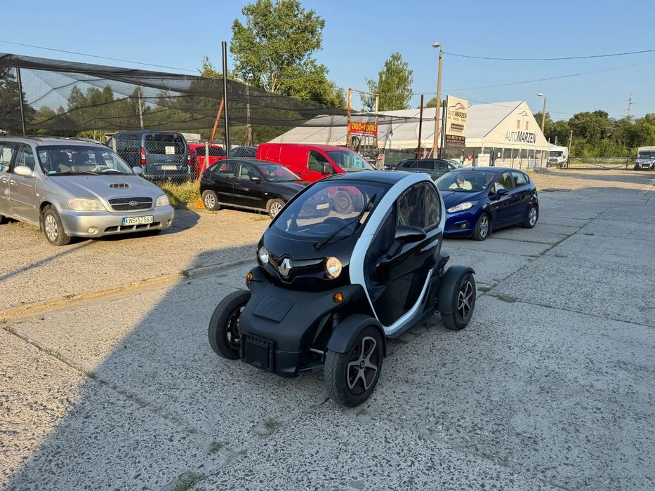 Renault Twizy Salonowy Twizy 45 AM l6e z akumlatorem