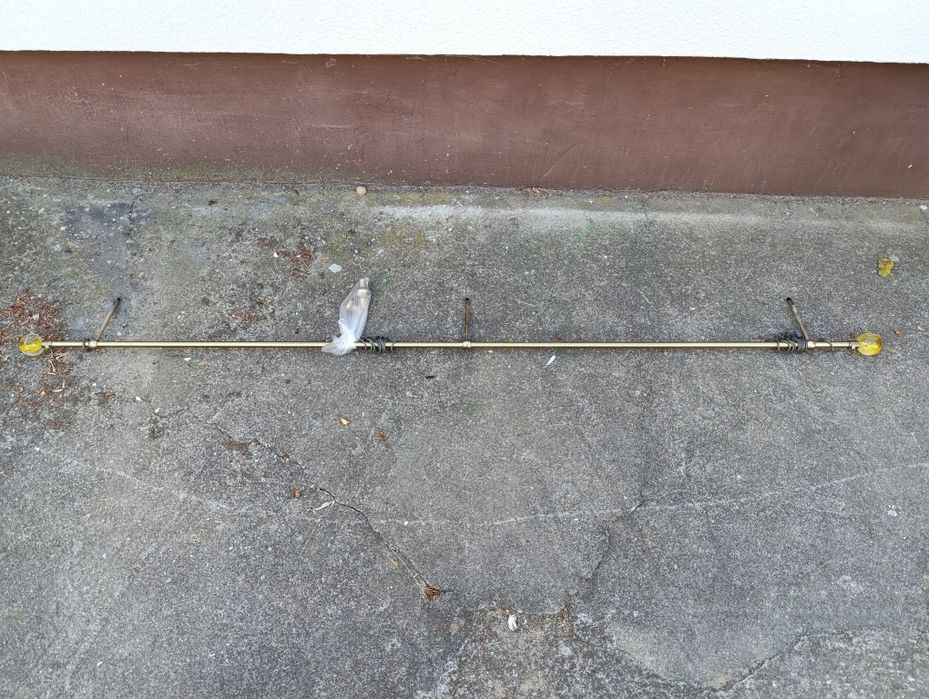Piękny karnisz metalowy 210 cm