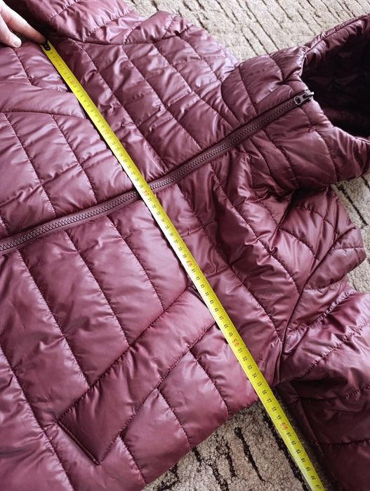 Жіноча куртка подовжена 48 р.