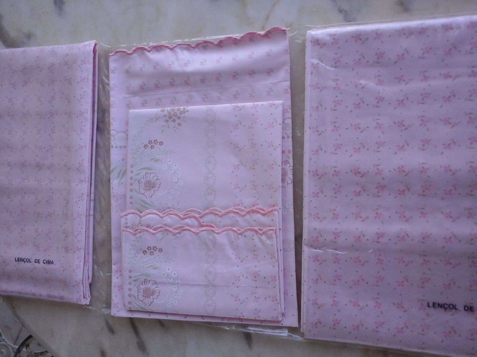 Conjunto LENÇÓIS Rosa da "COELIMA", Cama CASAL- Portes OFERTA- NOVOS!