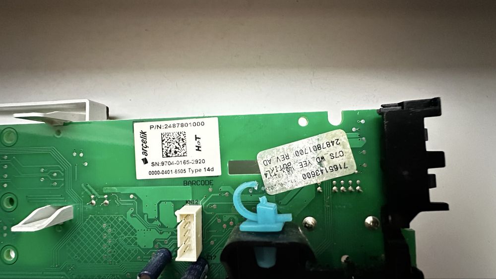Beko HTV 7742XW Moduł sterujący i cały panel sterowania.