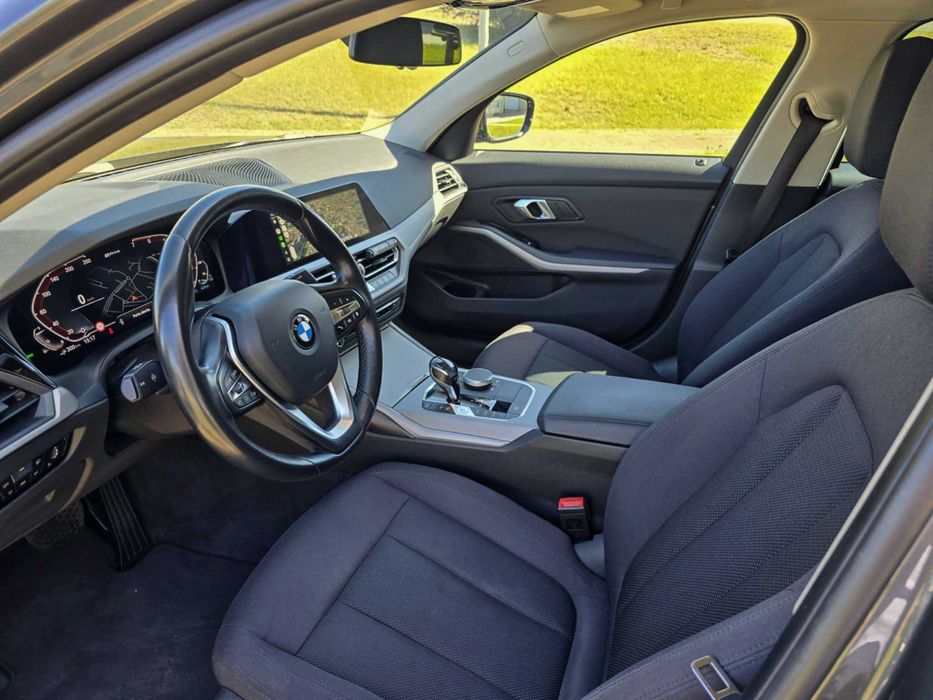 BMW G20 330e em Excelente Estado