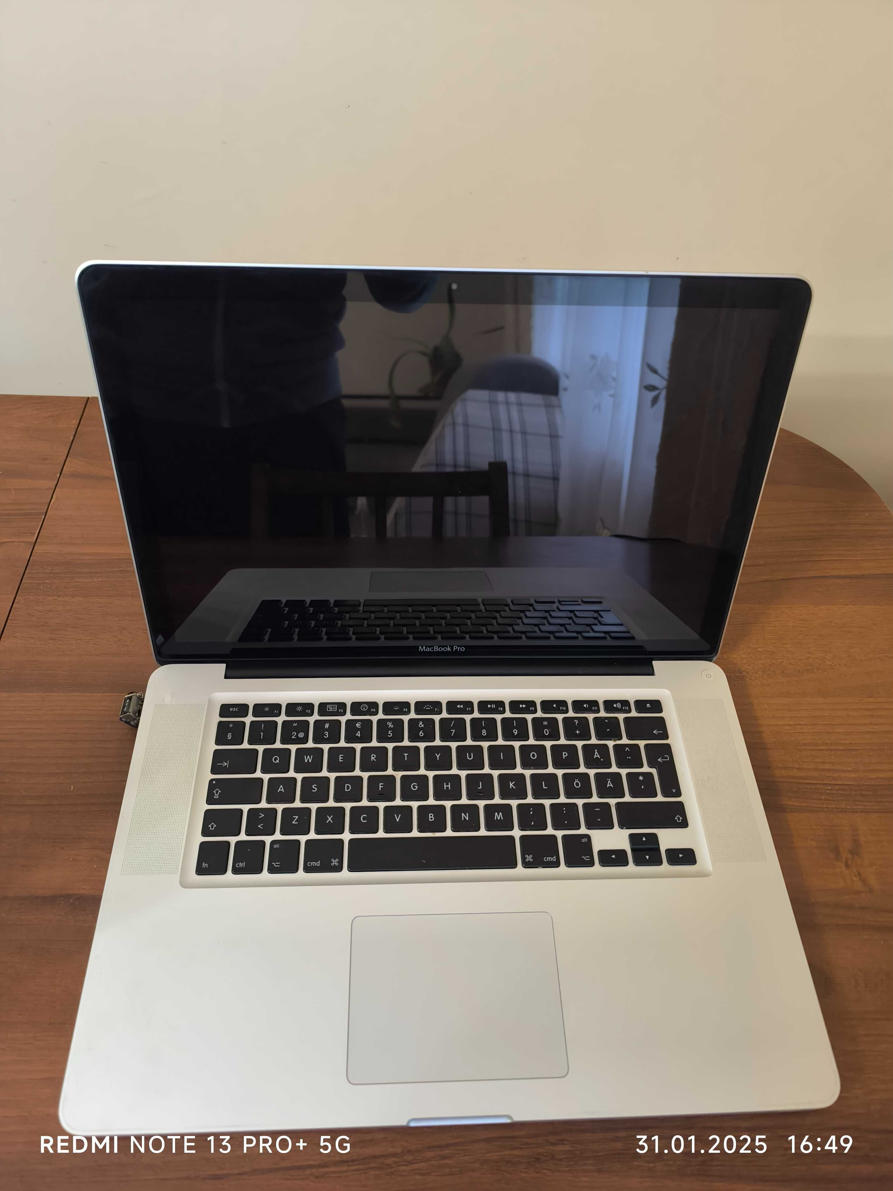 Ноутбуки Apple MacBook A1278 13,3" - A1286 15,4"