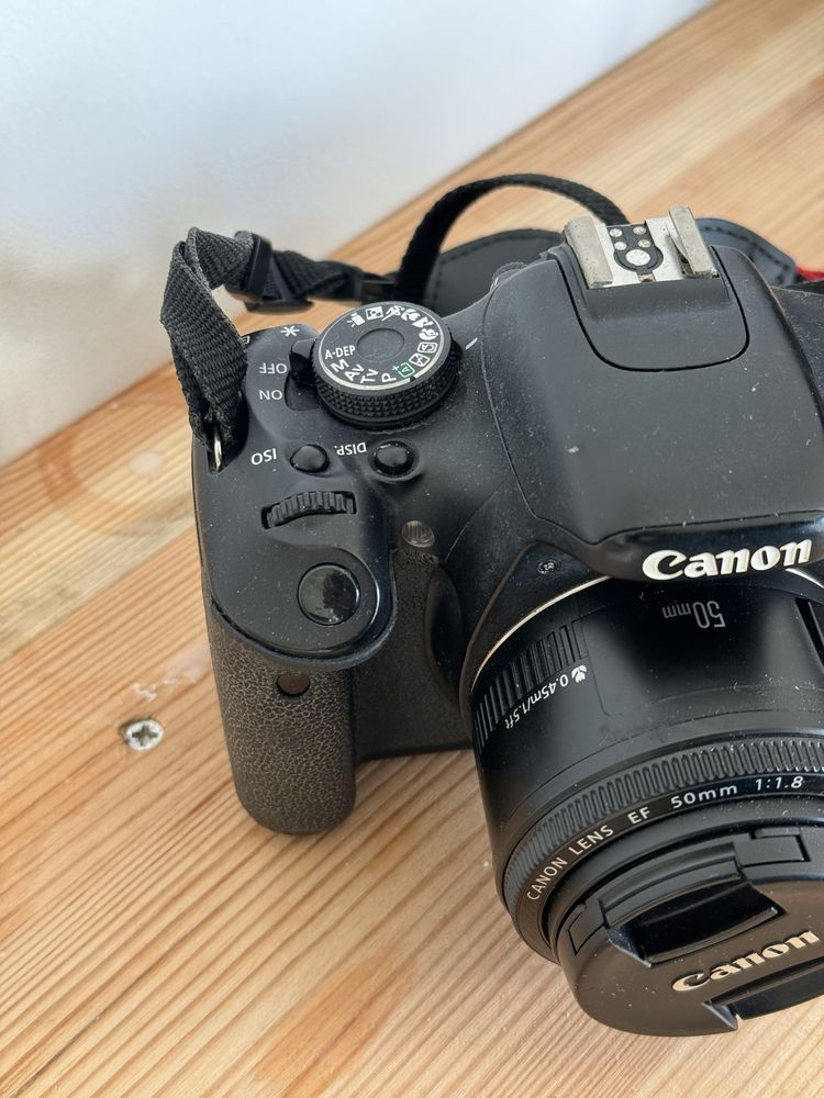 Maquina Canon 600D