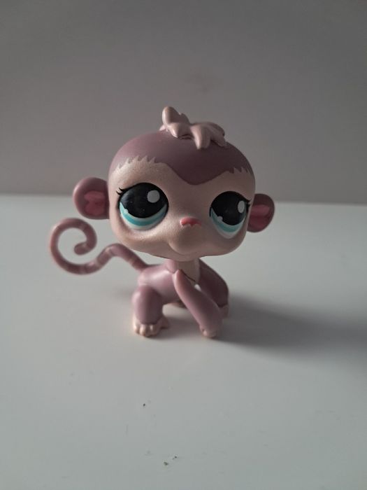 Littlest pet shop lps