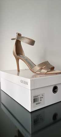 Saltos altos guess