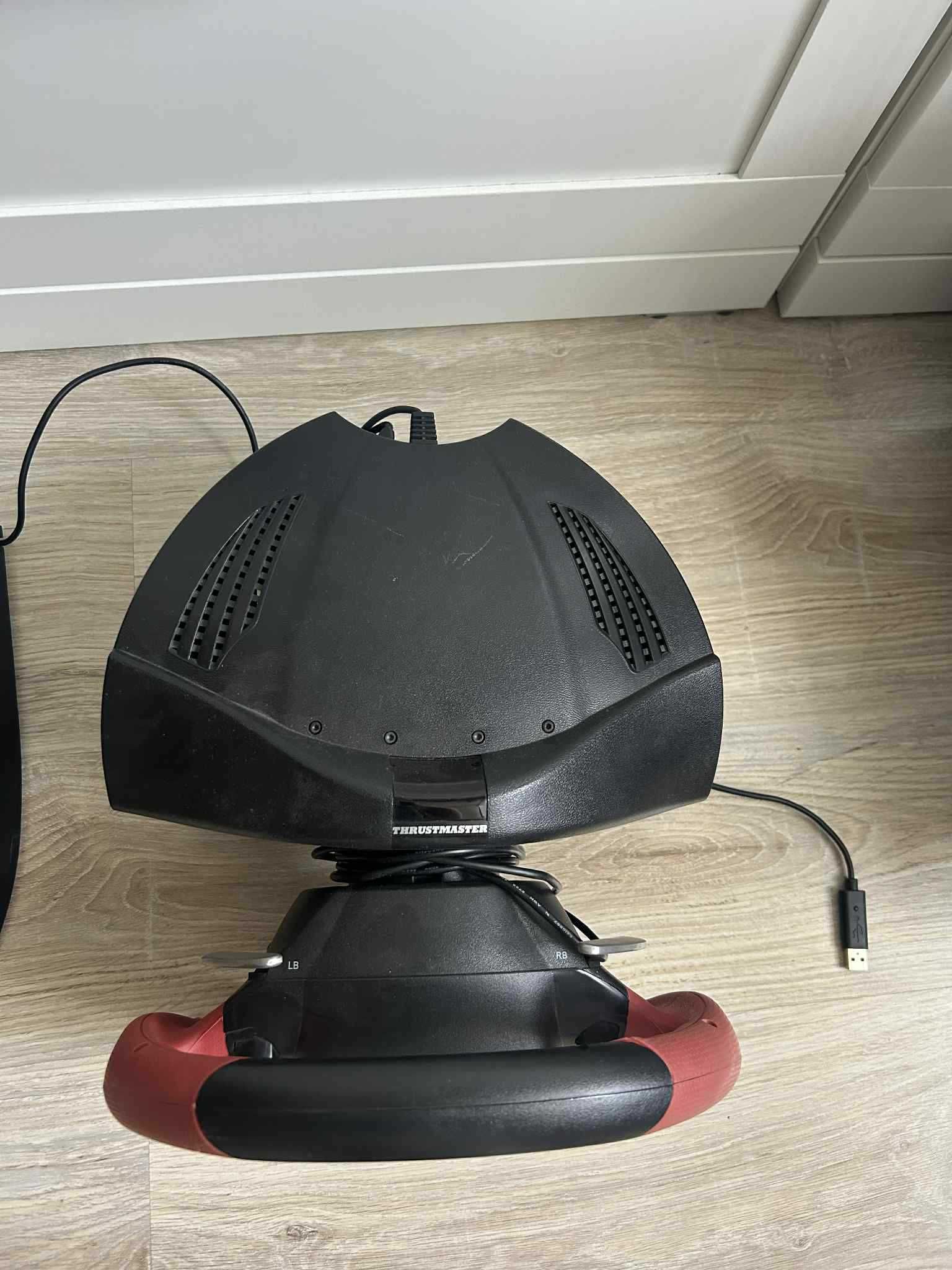 Kierownica thrustmaster kompatybilna z Xbox
