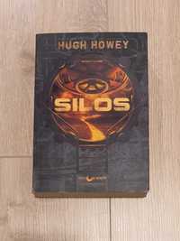 "Silos" Hugh Howey.