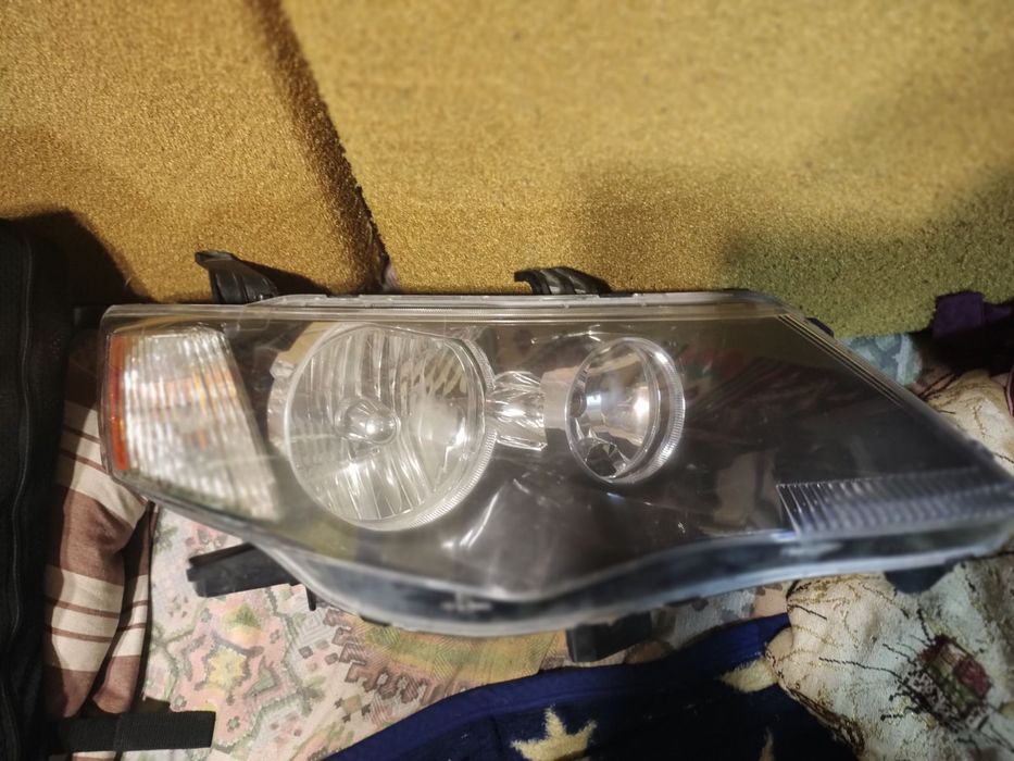 Фара правая 06-10 5D mitsubishi outlander || cwow