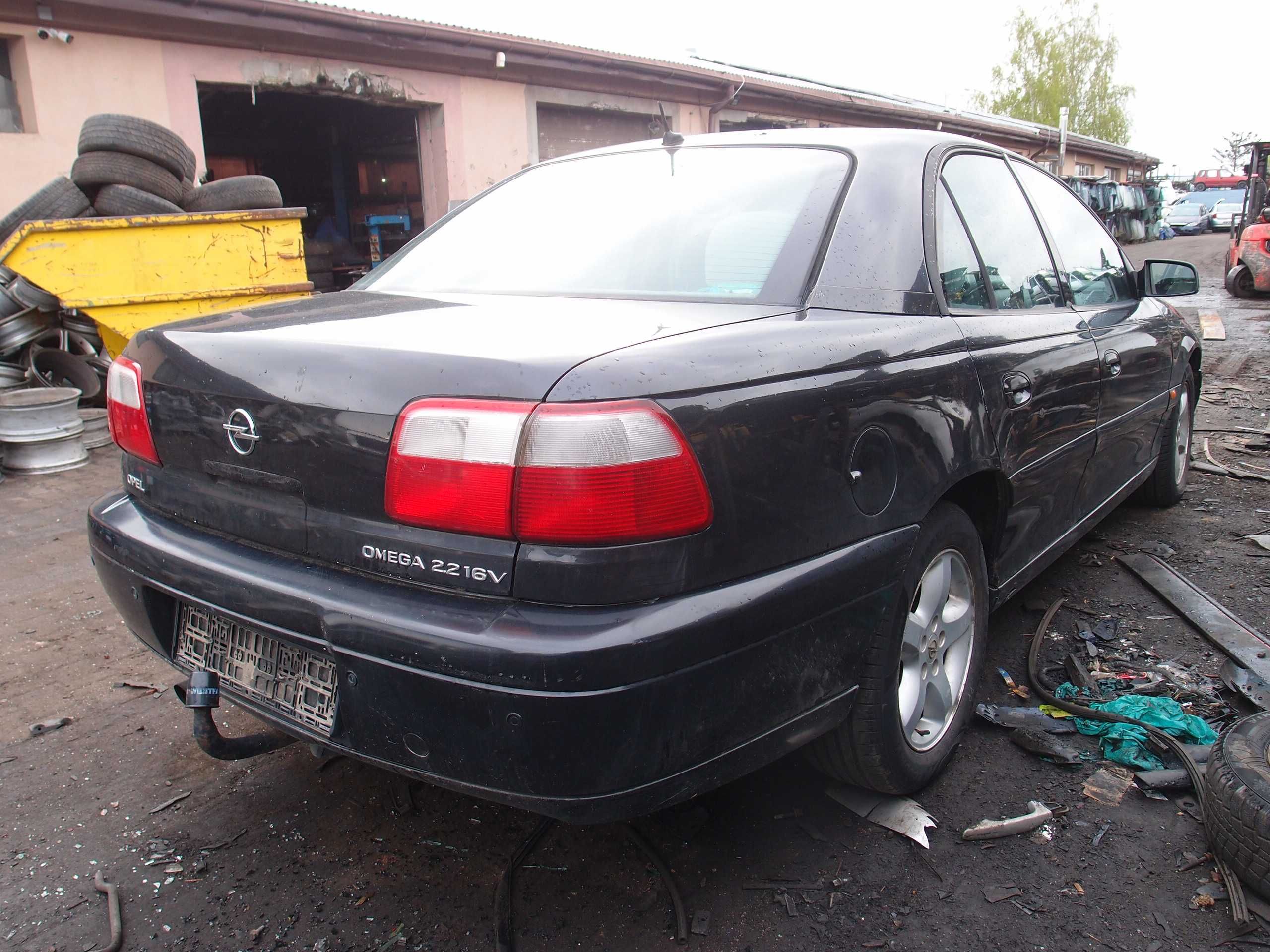 Opel Omega B lift / 2.2 benz / 2000r - na części