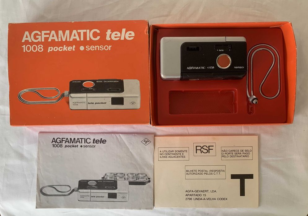 Máquina fotográfica antiga / vintage