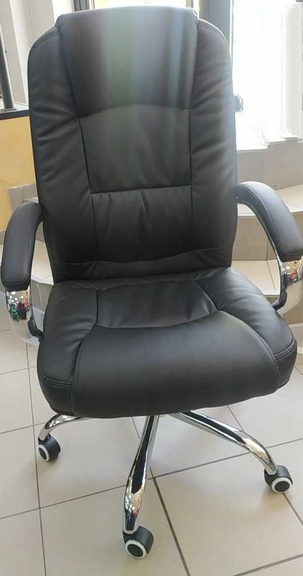 Крісло офісне коричневе, чорне механізм аніфікс