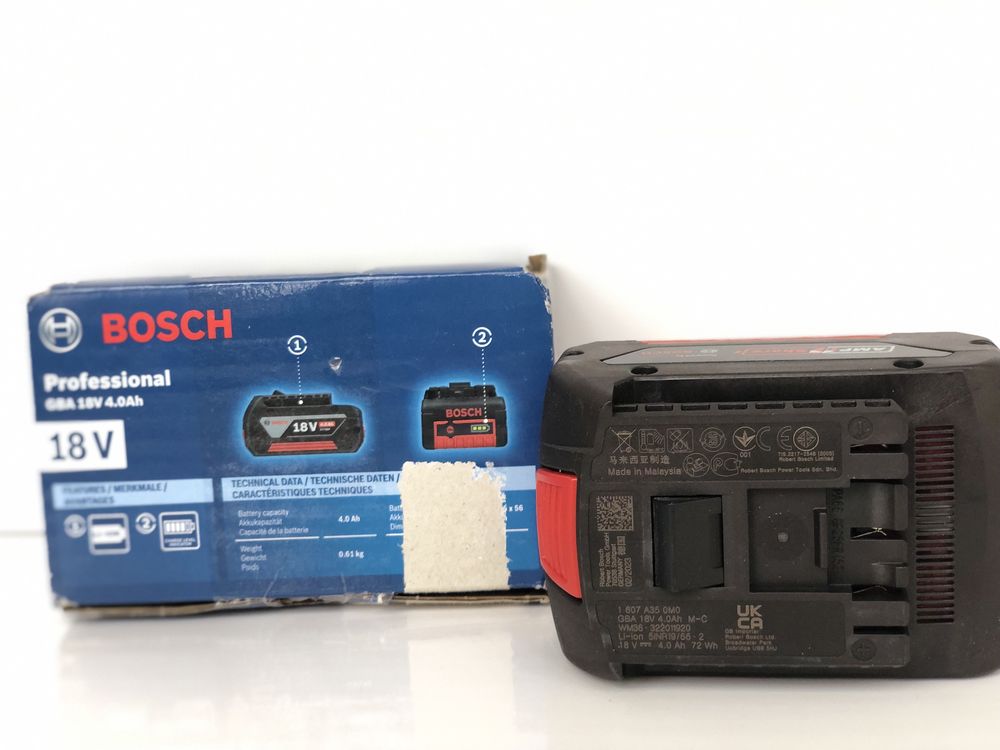 Акумулятор Батарея Bosch GBA 18 V 4,0 Ah M-C Professional